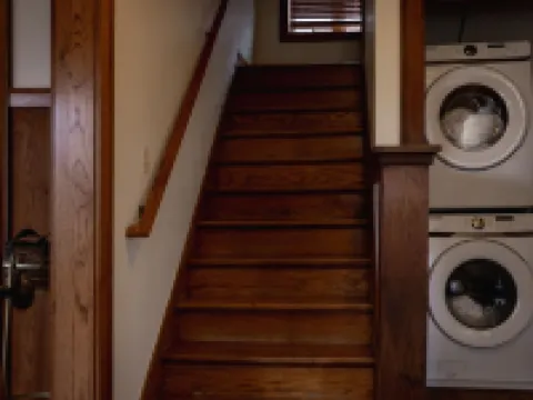 Charming 4 Bedroom home in the heart of Elgin Hoteles en Elgin