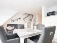 Stylish apartment with high comfort Hotels in Greetsiel