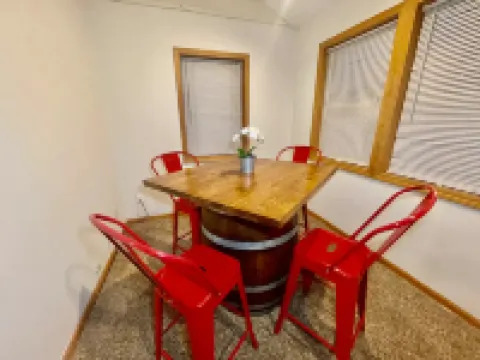 Steps from Beach and Lakefront Park - Charming Nautical Cottage