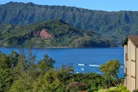 Stunning Ocean Views and Resort Amenities - Spacious Island Retreat