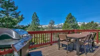 Gorgeous Mountain Retreat with Hot Tub and Pool Table - Spacious Sanctuary Hotels in El Dorado County