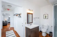 Cozy Haven- Brewery Hub, Skyline Drive Access, Trail Nearby Hotels in Waynesboro