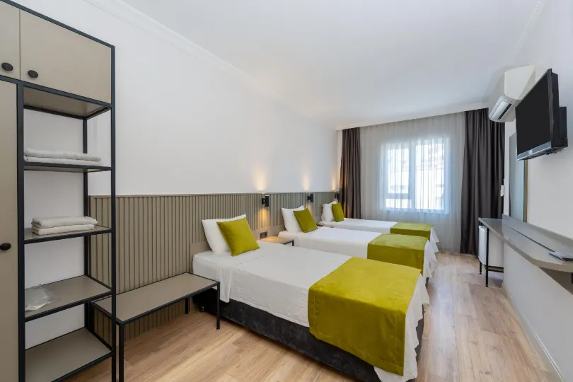 Lemon Hotel