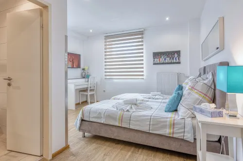 Touch down Motel Hotels in Rosrath