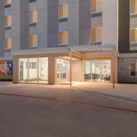 Everhome Suites Brownsville