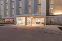 埃弗霍姆套房布朗斯維爾
