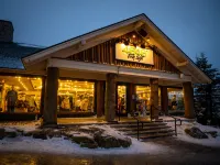 Ski-in Ski-Out Access and Cozy Comfort - Spectacular Mountain Retreat