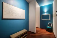 Blue Mood - by Myhomeincomo