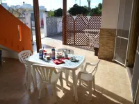 Casa vacanze Tanoshii al piano terra con spazio all'aperto e posto auto