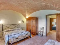 Lavish Holiday Home in Volterra with Pool