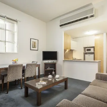 Melbourne CBD Central Apartment Hotel Official