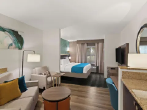 Comfort Suites Vero Beach I-95 Hotels in Indian River County