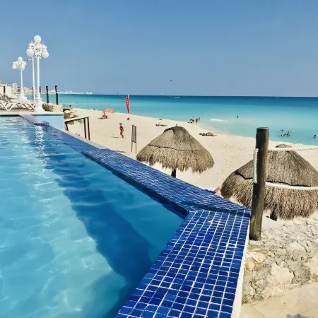 Ocean View Apartments – Increíble