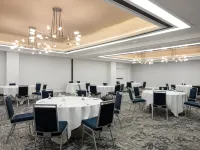 Embassy Suites by Hilton Birmingham Hotels near Trim Tab Brewing