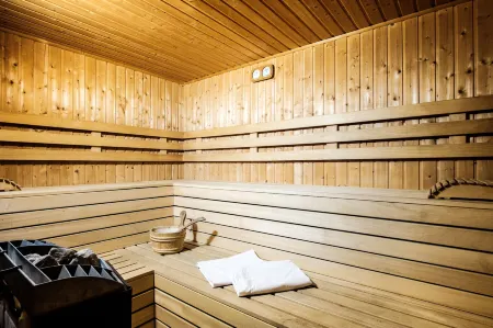 Hotel Comfort with Free Wellness and Fitness Centrum Отели рядом с достопримечательностью «Agrokomplex»