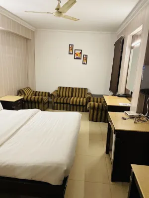 Hotel R S Residency - Pensions
