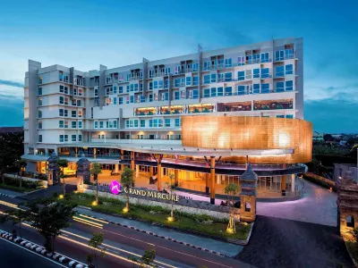 Grand Mercure Yogyakarta Adi Sucipto Hotel dekat Sahid J-Walk