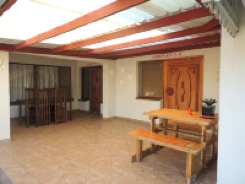 Fishermans Flat and House