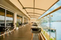 The Yacht Hotel