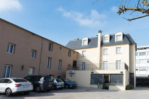 Hôtel le Saint Germain Hotel a Aulnay-sous-Bois