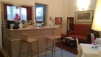 Domus Mariae Benessere - بار