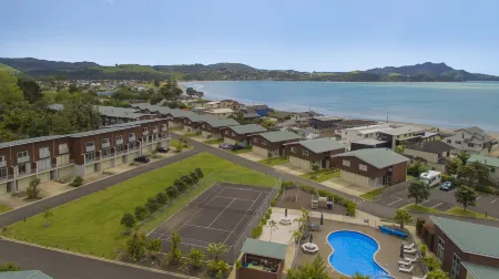 Ocean Serenity Apartments Whitianga Отели рядом с достопримечательностью «The Lost Spring»