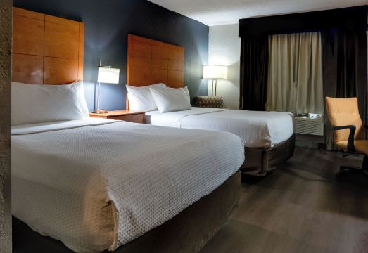 아메리칸 인 앤 스위트 페르데일