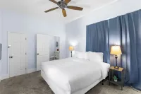Near the Airport & Renovated East Lake Craftsman Hotels near City Gear