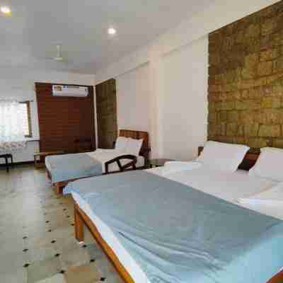 HAMPI DELMONT RESORT Rooms