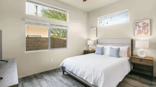 キャリー アパートメンツ by Landing