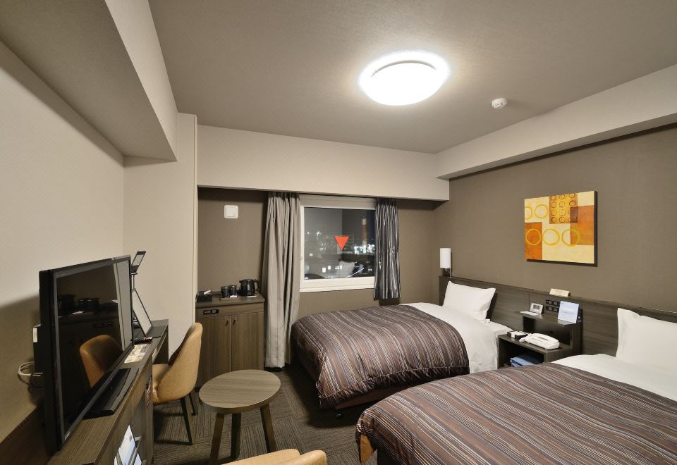 3. 호텔 루트-인 ..