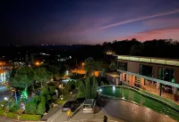Breeze Hill Hotel