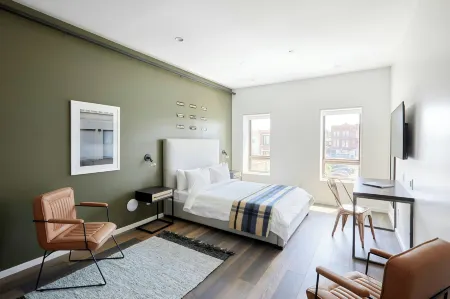 Sonder the Queen Отели рядом с достопримечательностью «Аквариум Эдвенчер»