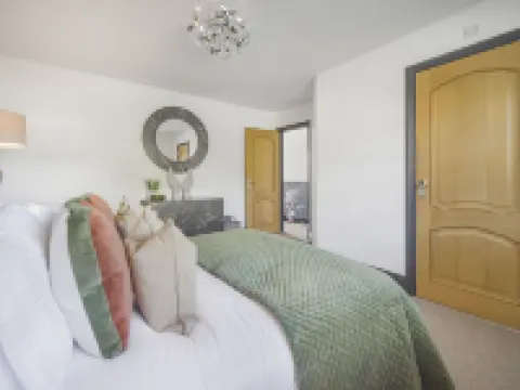 Coach House Hotels in Bridgend