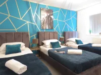 Tudors ESuites 4 Bedroom House with Garden Hotel a Smethwick