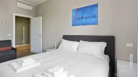 Largo Allegri 4 - Apartment Milan Hôtels à : Montalbino