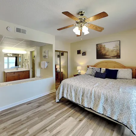 Greenbrier Getaway Whispering Pines 524