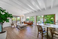 Awesome House with Pool Westchester