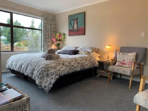 Trout 'n' Trail B&B Hotels in 