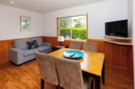 Airport Tourist Village Melbourne Hotels in Westmeadows