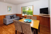 Airport Tourist Village Melbourne Hotels in Melbourne Airport