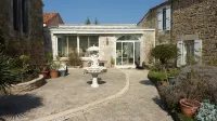 Le Relais de la Cure Hotels in Saint-Aubin-la-Plaine