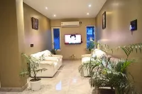 Hotel Essence Grandeur - Parkering