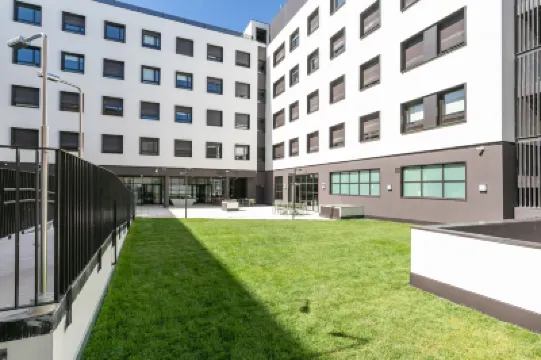 ミキャンパス マヌエル トバール 6 Edificio Mirador周辺のホテル