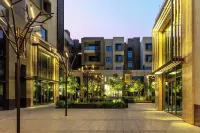 Fraser Suites Al Liwan - parking