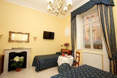 Caroline Suite