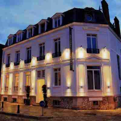 Le César Hôtel, Provins Hotel Exterior