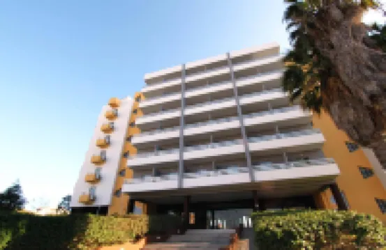 Hotel Luar โรงแรมในปอร์ติเมา