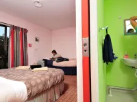 Tasman Bay Backpackers Hotels in Nelson