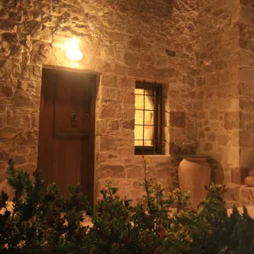 Lithos Traditional Guest Houses